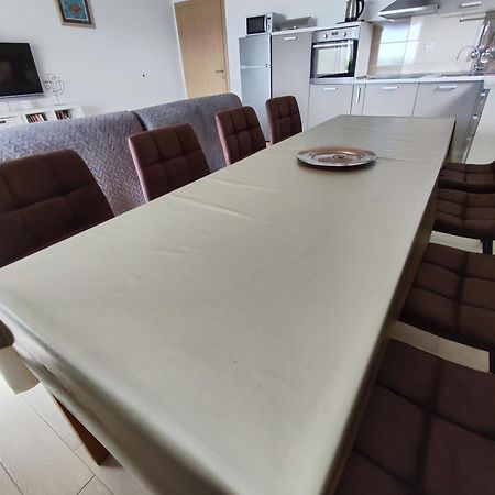 House Natali 70M From The Beach - Free Ev Top Up ルティナ エクステリア 写真