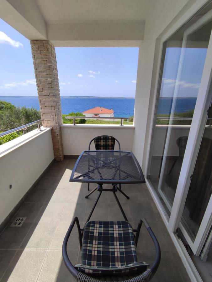 House Natali 70M From The Beach - Free Ev Top Up ルティナ エクステリア 写真
