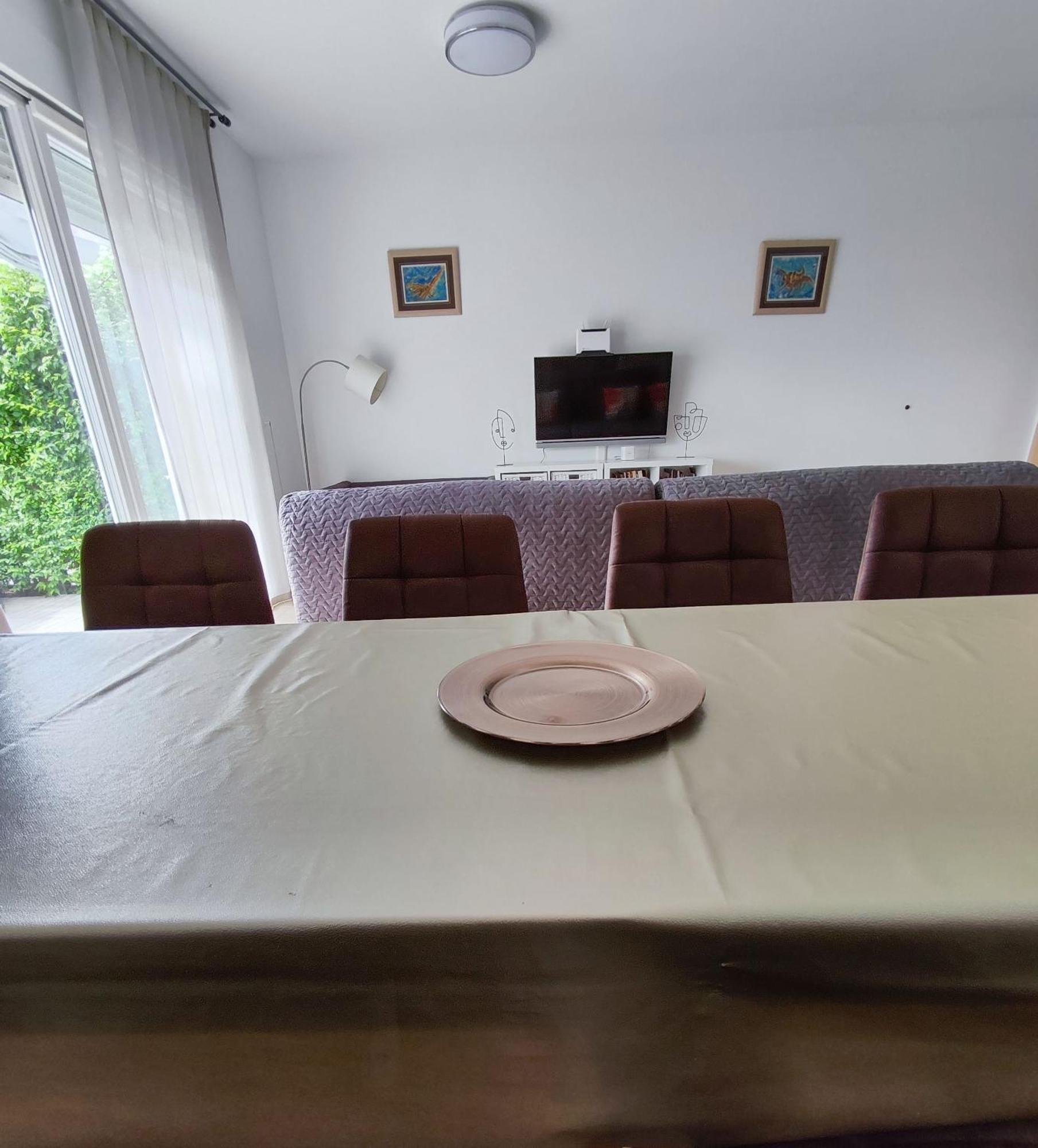 House Natali 70M From The Beach - Free Ev Top Up ルティナ エクステリア 写真
