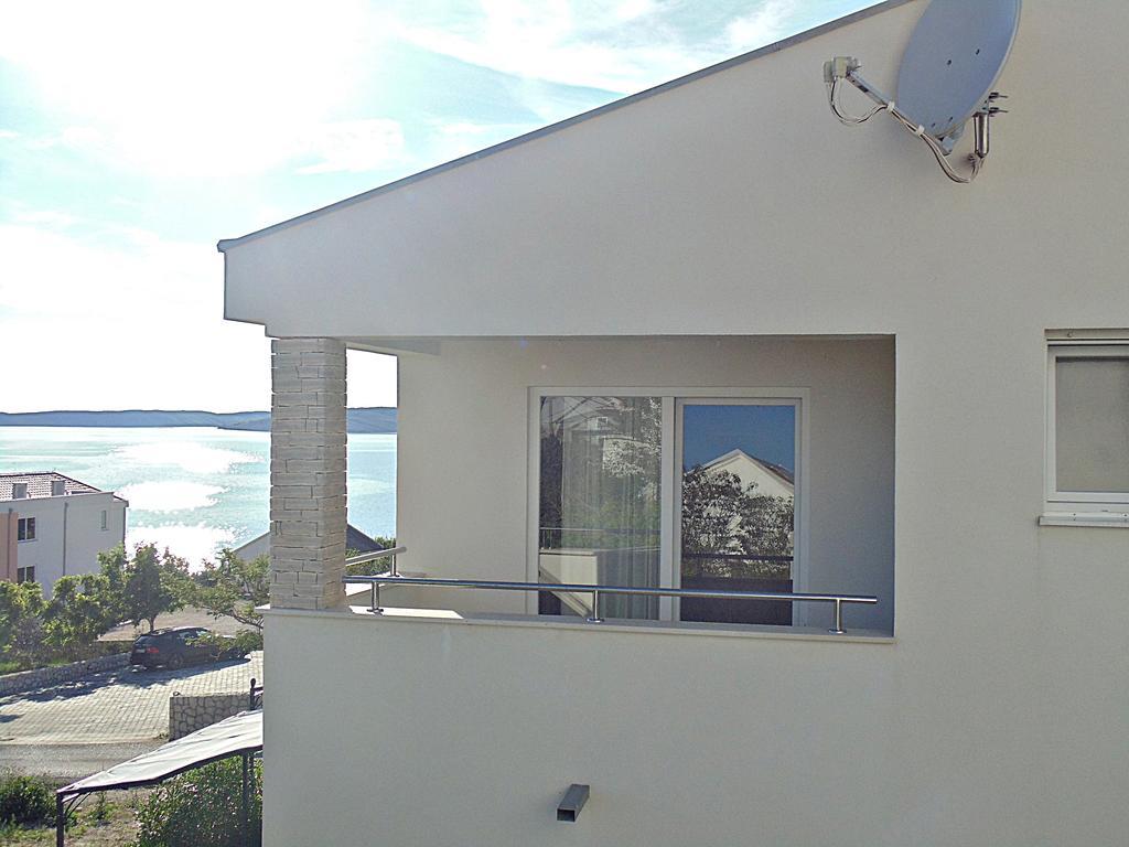 House Natali 70M From The Beach - Free Ev Top Up ルティナ エクステリア 写真