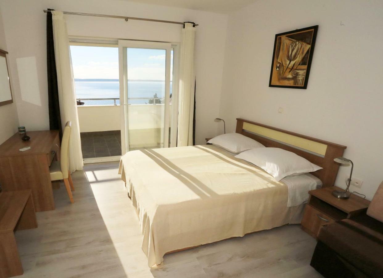 House Natali 70M From The Beach - Free Ev Top Up ルティナ エクステリア 写真